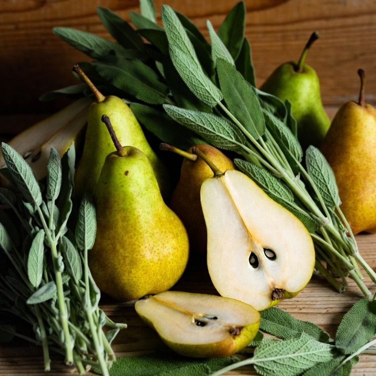 Pear & Sage (14oz)