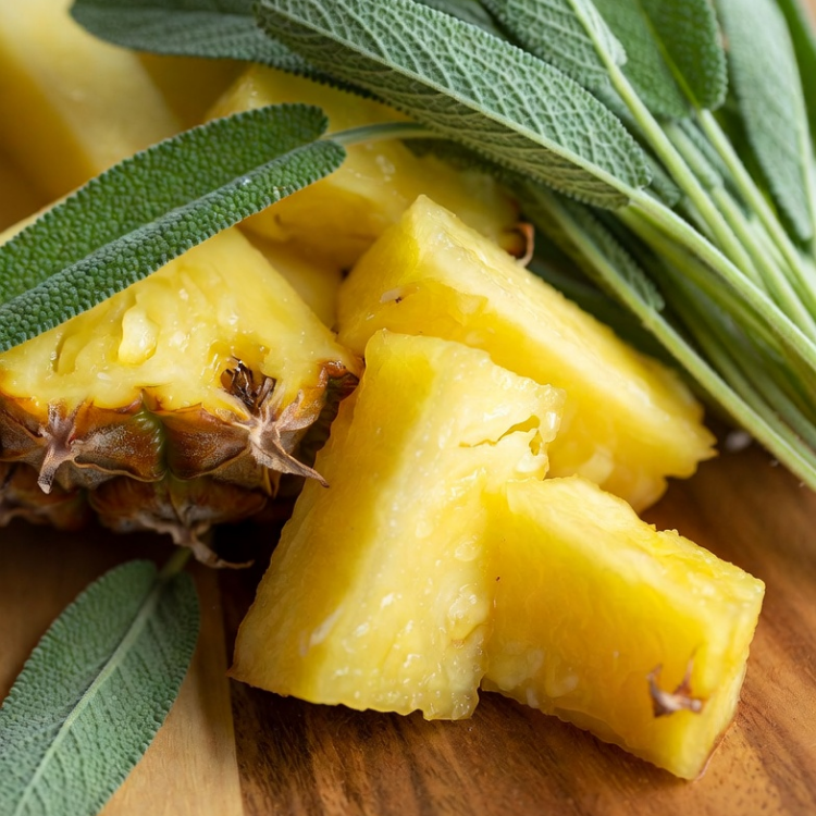 Pineapple & Sage (14oz)